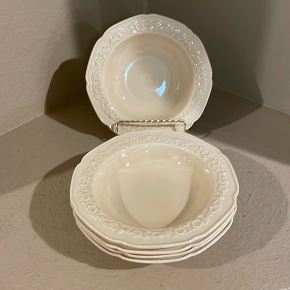 VTG- Crown Ducal  Bowl Bundle - 5 Dessert Bowls-Set A - Picture 12 of 12